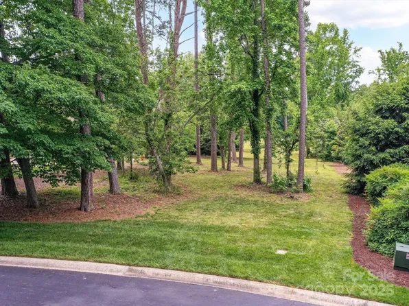 118 Gatlin Knl, New London, NC 28127