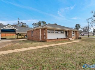 2213 Lynn Rd NW, Huntsville, AL 35810