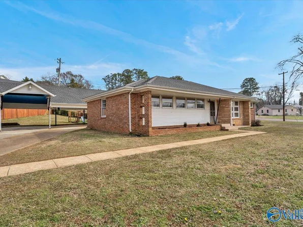 2213 Lynn Rd NW, Huntsville, AL 35810