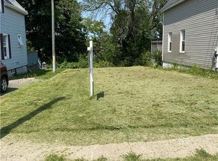 15 Carlyle St, Moncton, NB E1C 4R7