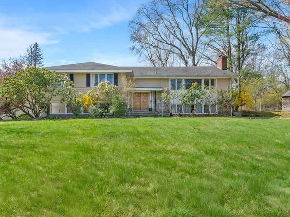 14 October Ln, Weston, MA 02493