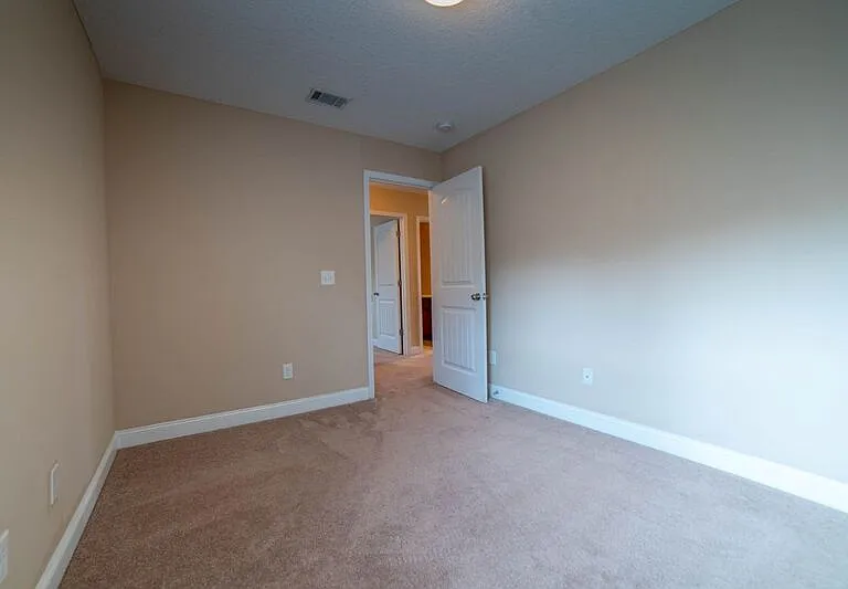 211 Augusta Way — Photo 31