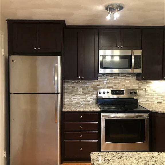 1105 Lexington St #9 — Photo 1