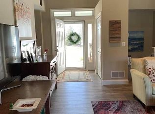 124 Nicole Dr, Brooklyn, MI 49230