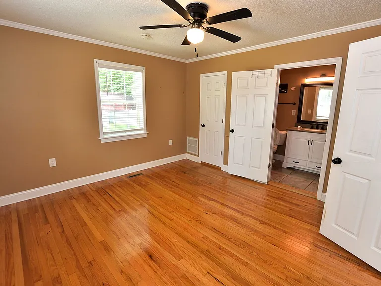 432 N Mercer St — Photo 16