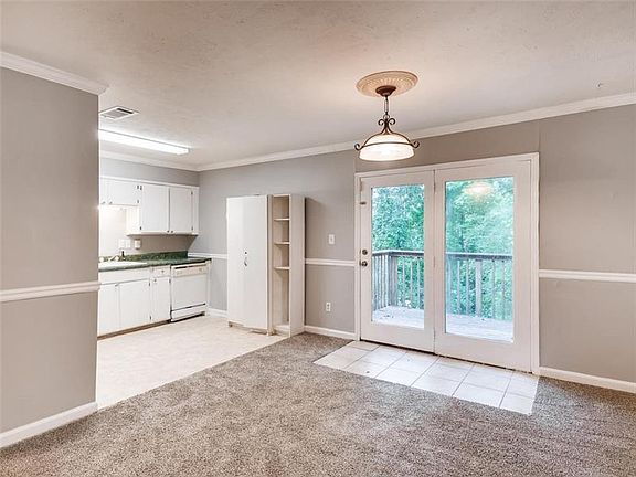 4th image of 3909 Cindy Dr