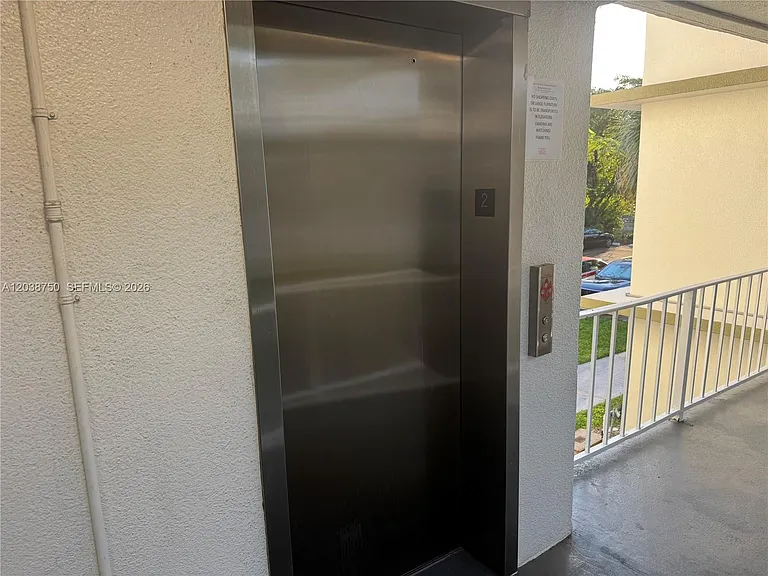4235 N University Dr #202 — Photo 37