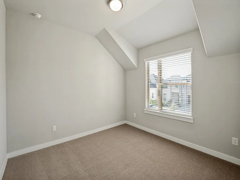 3672 Hollow Pine Dr — Photo 17