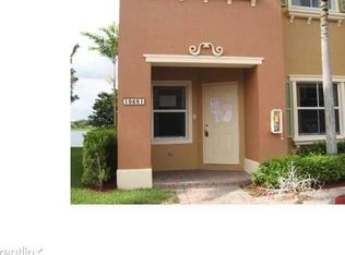 10681 SW 6th St, Pembroke Pines, FL 33025