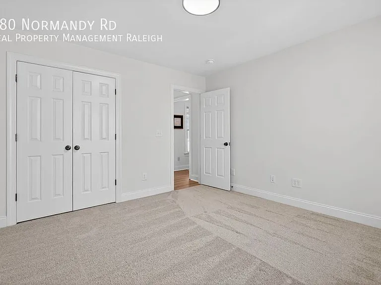 180 Normandy Rd — Photo 55