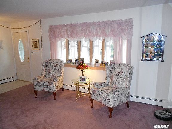 4th image of 153 Springdale Dr