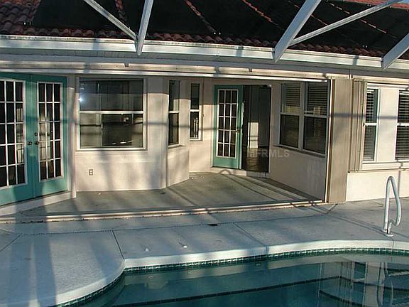 5th image of 2922 Guadalupe Dr