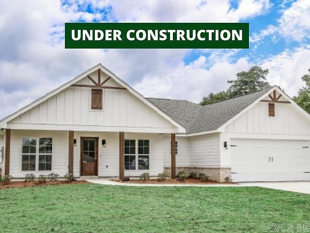 1st image of 118 Riverstone Loop