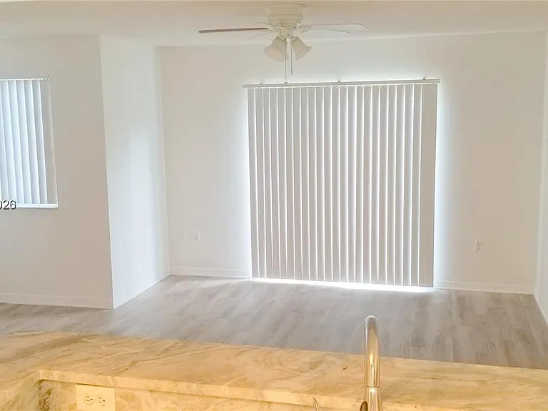 4195 N Haverhill Rd #303 — Photo 8