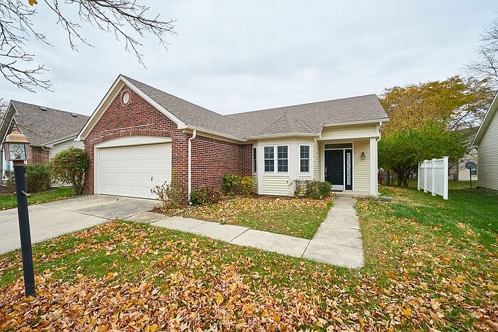 1st image of 10854 Belair Dr