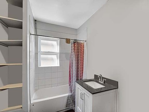 4th image of 10140 S Saint Lawrence Ave
