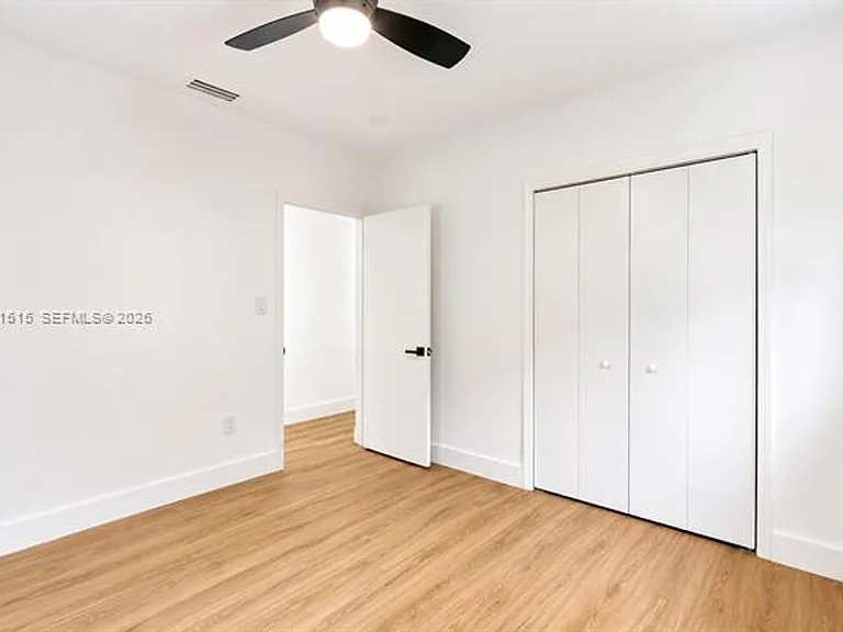 8819 Dickens Ave #8819 — Photo 21