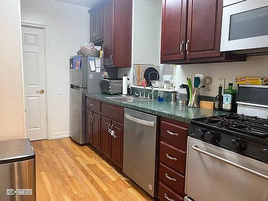 Rented by Citi Habitats | media 27