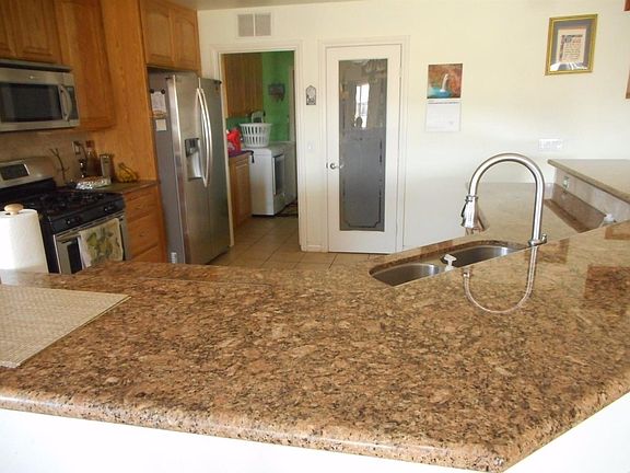 5th image of 26795 Sheffield Ln