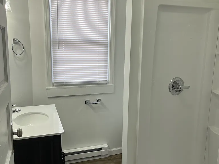 19 Elm St #4 — Photo 4