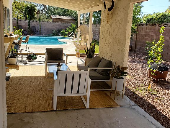 4th image of 4375 Flandes St #2
