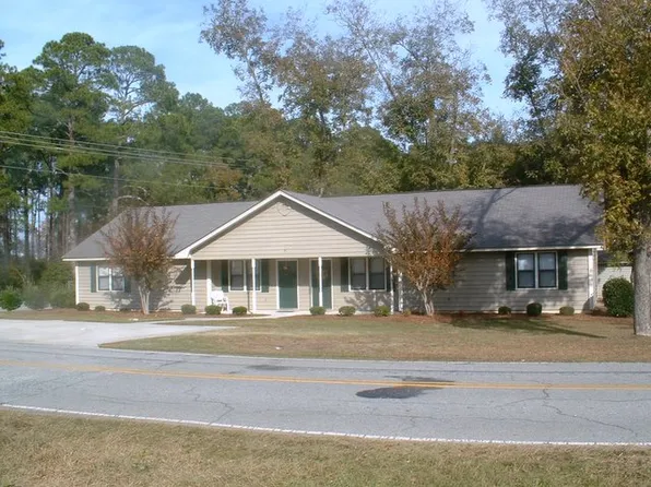 1823 Moore Hwy, Tifton, GA 31794