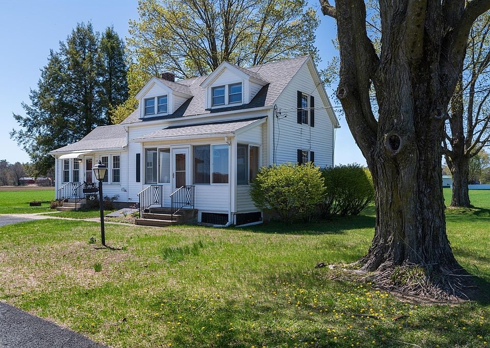 1st image of 45 Comins Rd