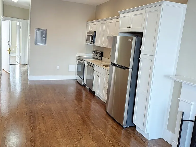 387 Beacon St #6 — Photo 7