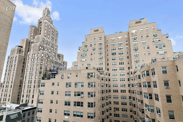 Sold by Corcoran | media 25