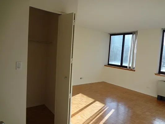 Rented by Royal Operation System | media 39