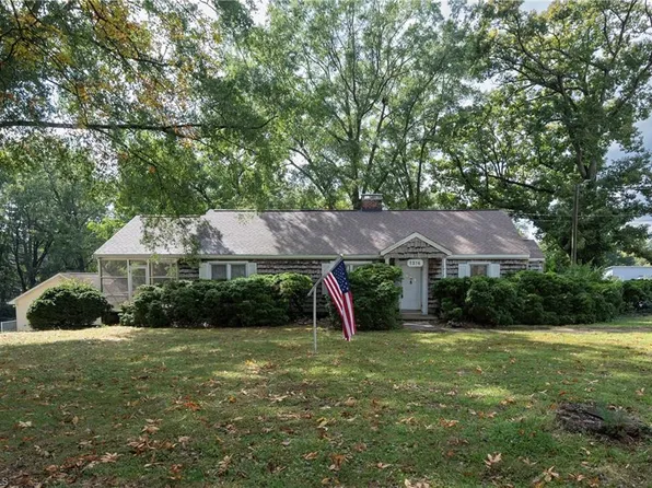 1314 Ebert St, Winston Salem, NC 27103