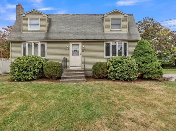 28 Armory Ln, Southbridge, MA 01550