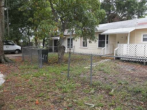 5th image of 640 Marsh Ave APT B