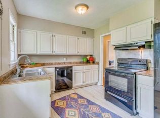 1304 S White Station Rd, Memphis, TN 38117