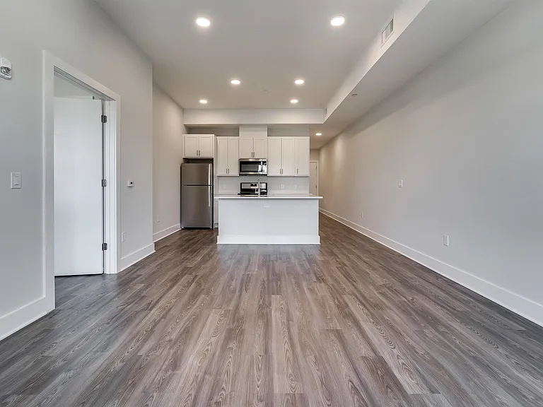 660 Grand St #314 — Photo 8