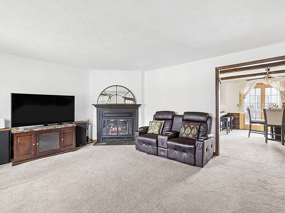 2nd image of 47 Prescott Dr Unit 47