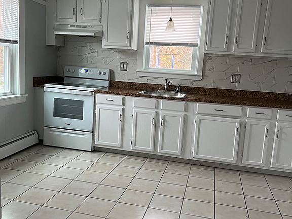 5th image of 34 Waterman Ave Floor 2