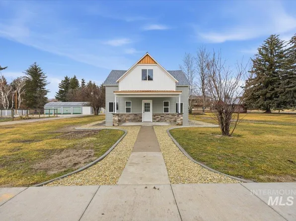 136 West St, Albion, ID 83311