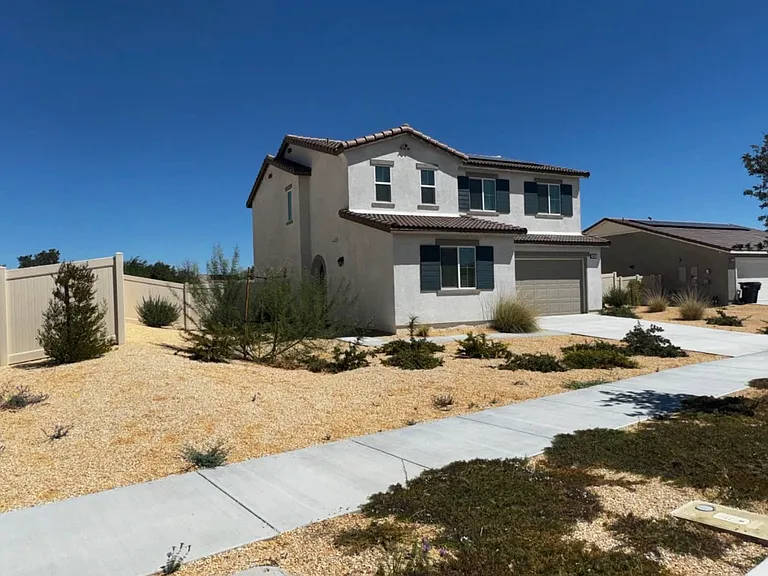 4417 W Avenue J4 — Photo 2