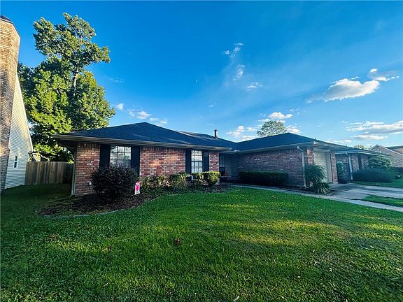 3rd image of 329 Longview Dr