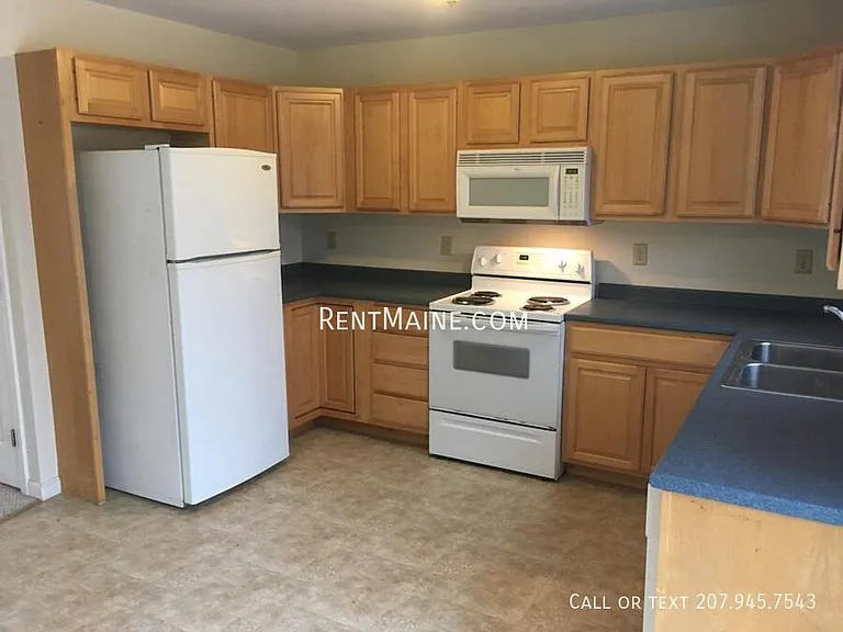 12 Ada Dr — Photo 5