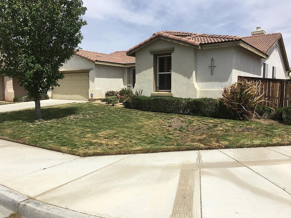 1st image of 11903 Clayton Ln