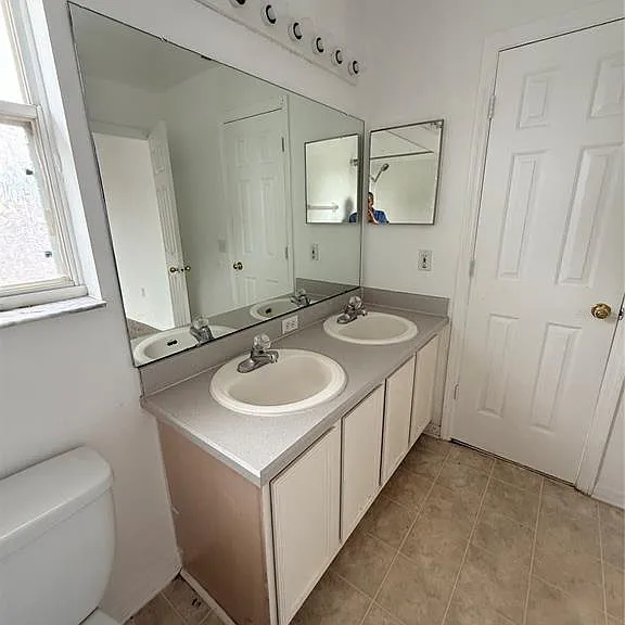 2918 Blooming Alamanda Loop — Photo 20