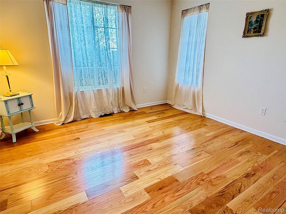 2251 Crystal Crossing Dr #12, photo 18