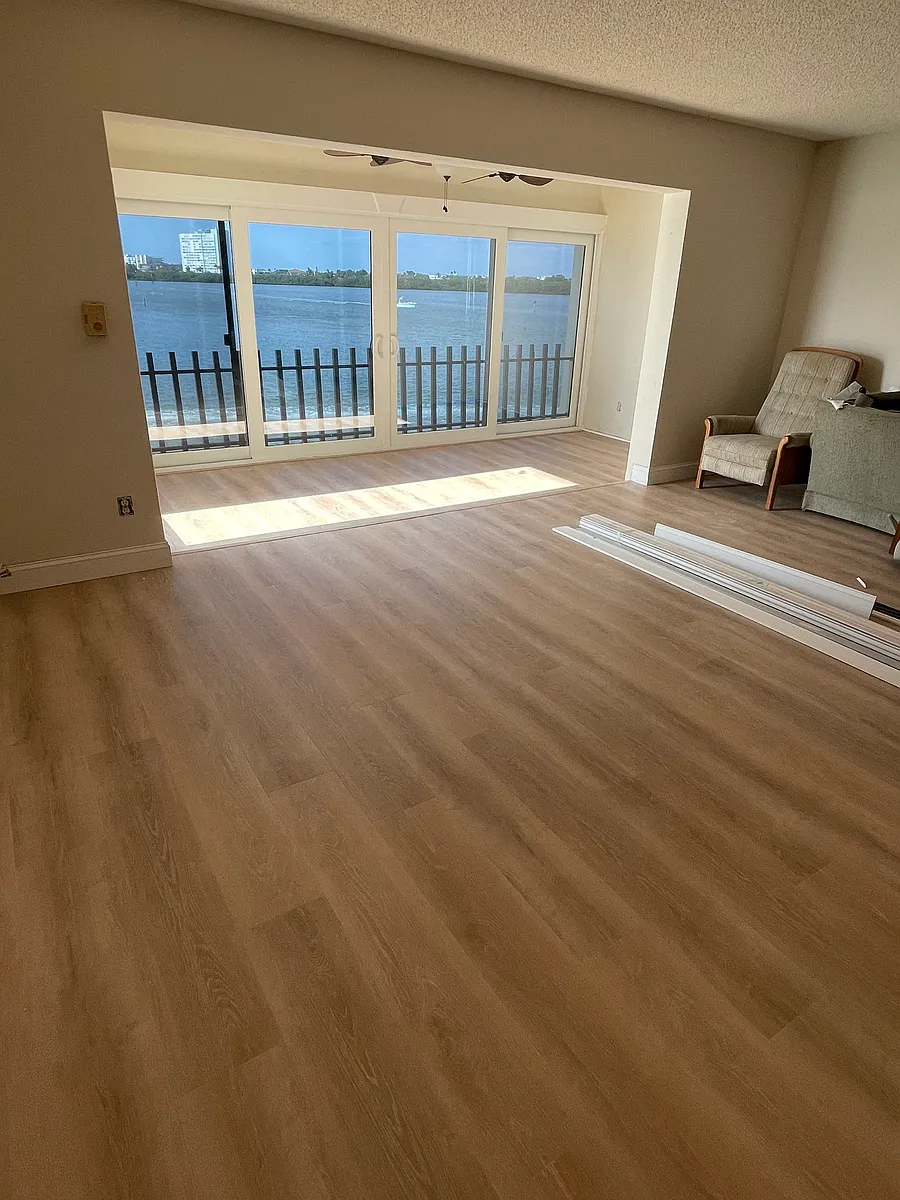 Building Photo - 868 Bayway Blvd #307