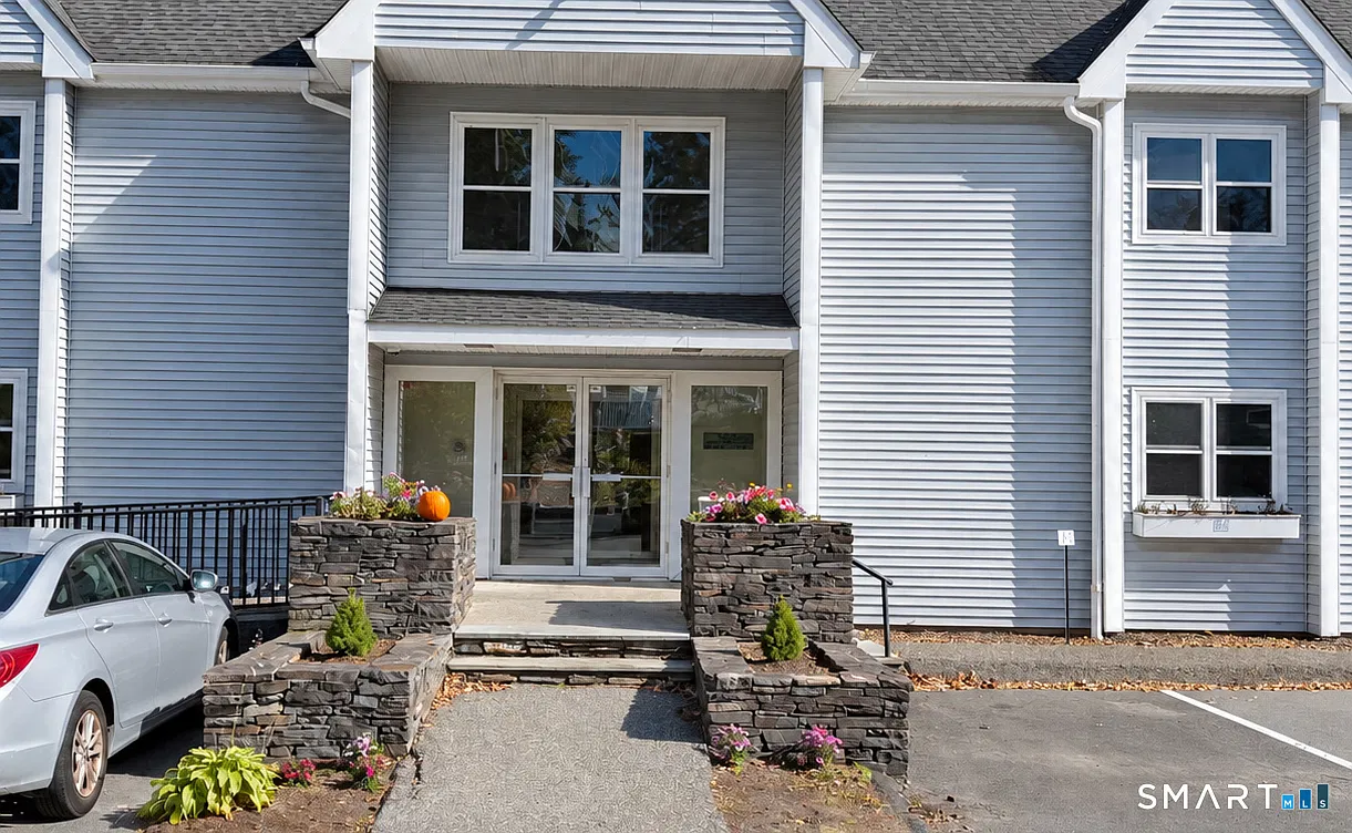 1 bed, 1.0 bath, 500 sqft, $2,000 — Photo 1
