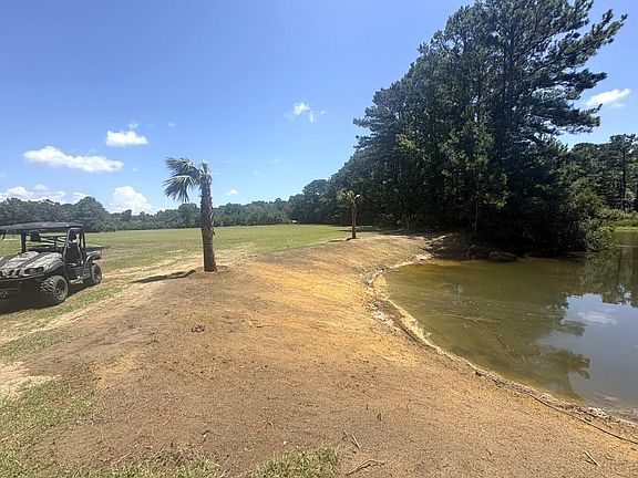 4th image of 2 Jones Rd
