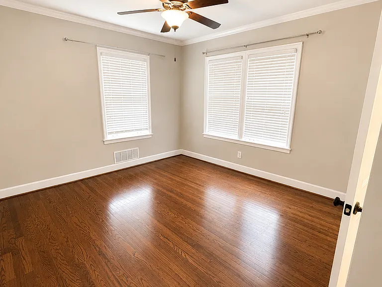 700 Warwick Rd — Photo 15