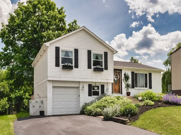 310 Rampart Blvd, New Kensington, PA 15068