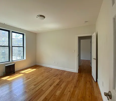 Rented by Reliance USA Inc | media 16